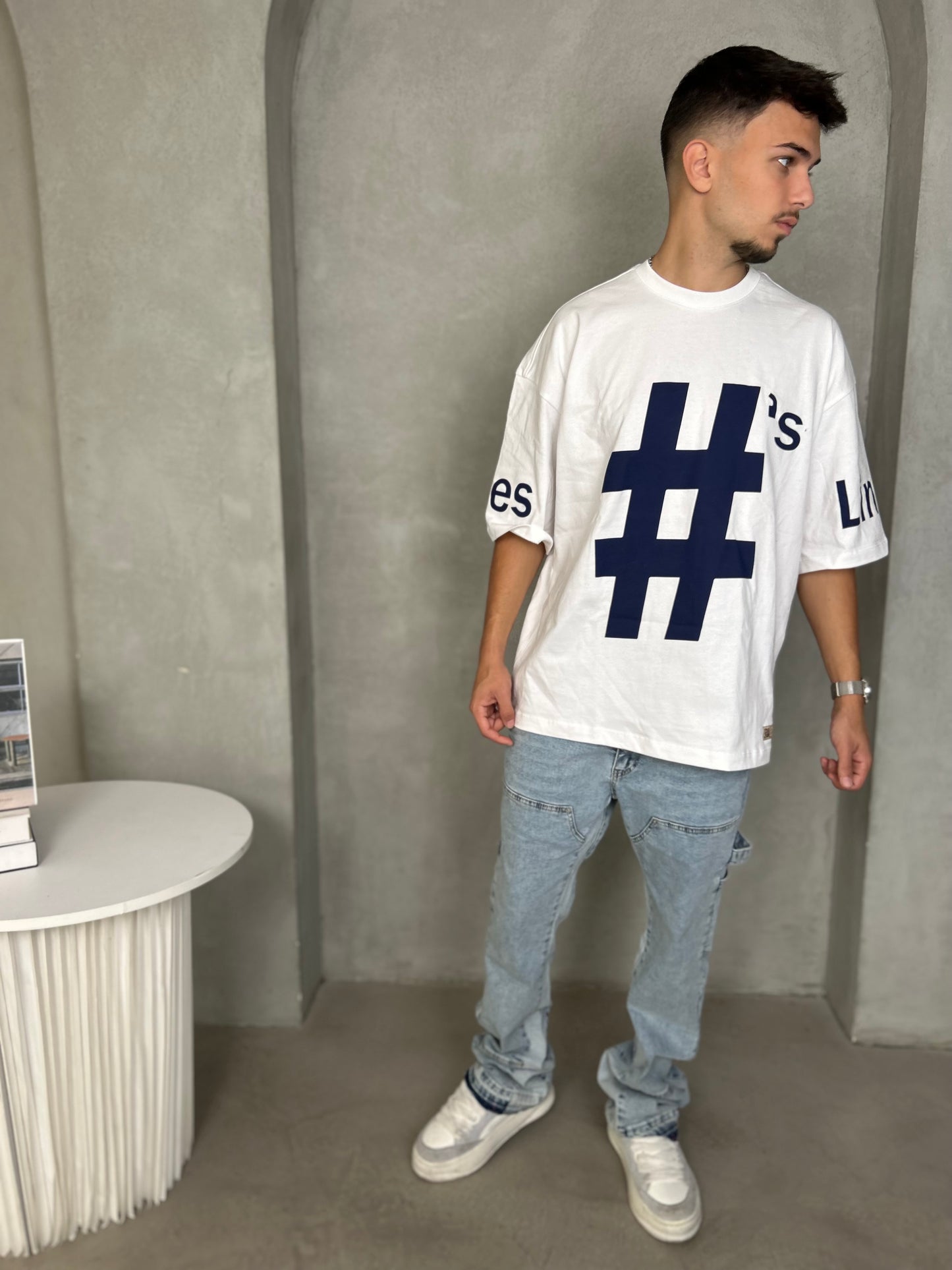 HASHTAG - חולצה קצרה (לבן)